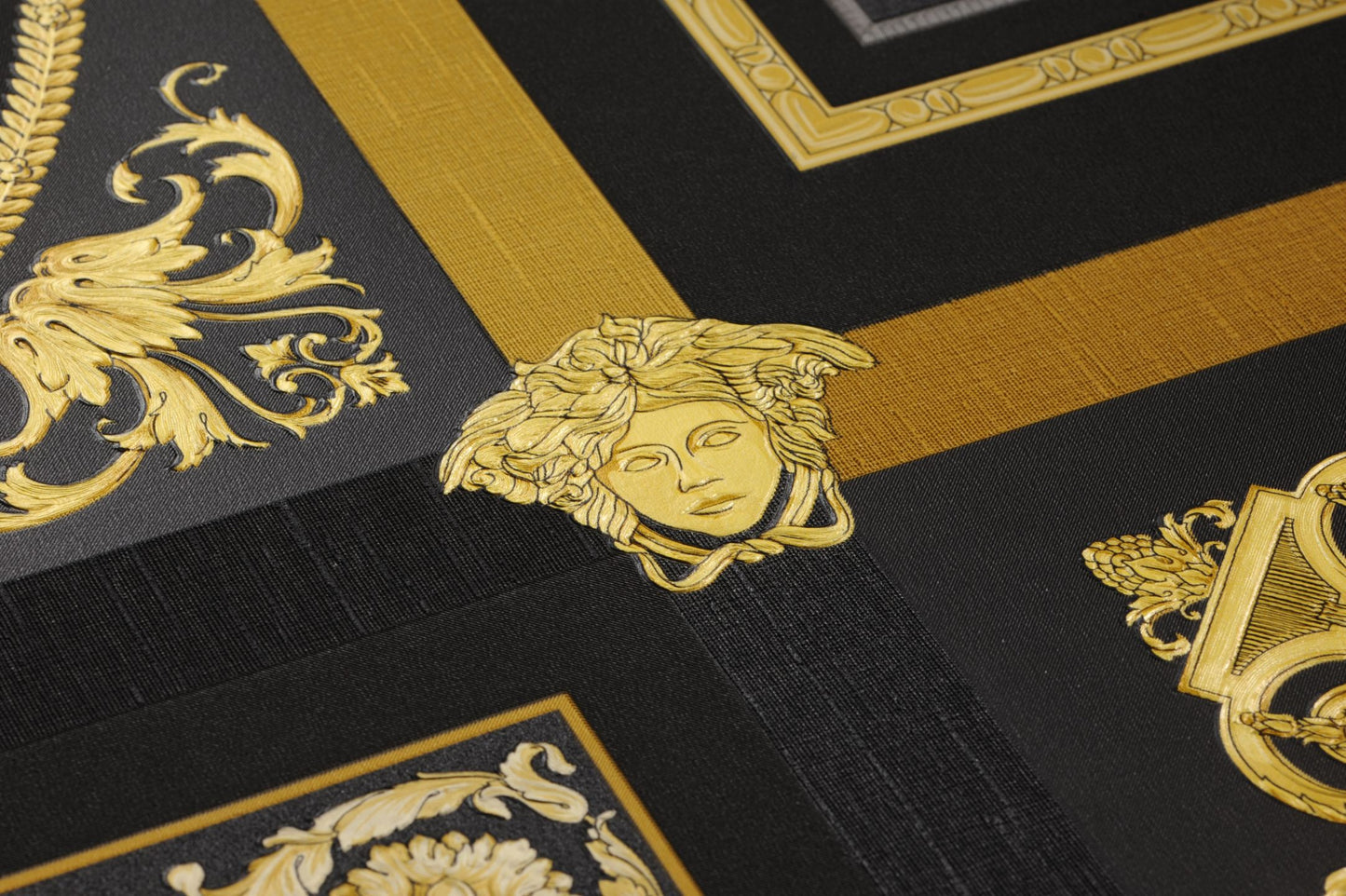 Versace Minerva Black
