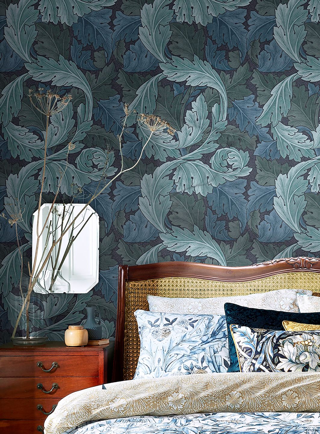 Acanthus Blue