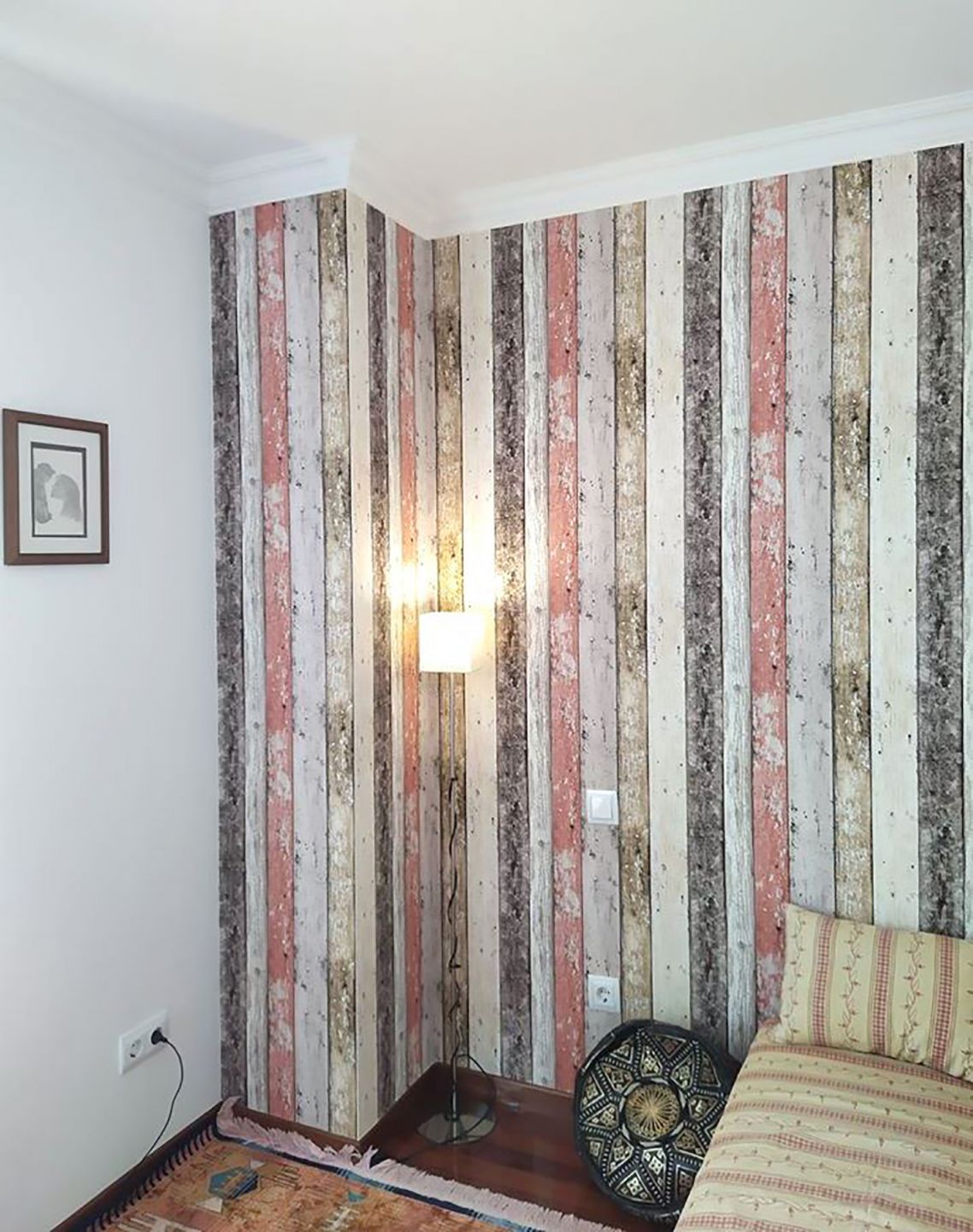  Old Planks Pale Red