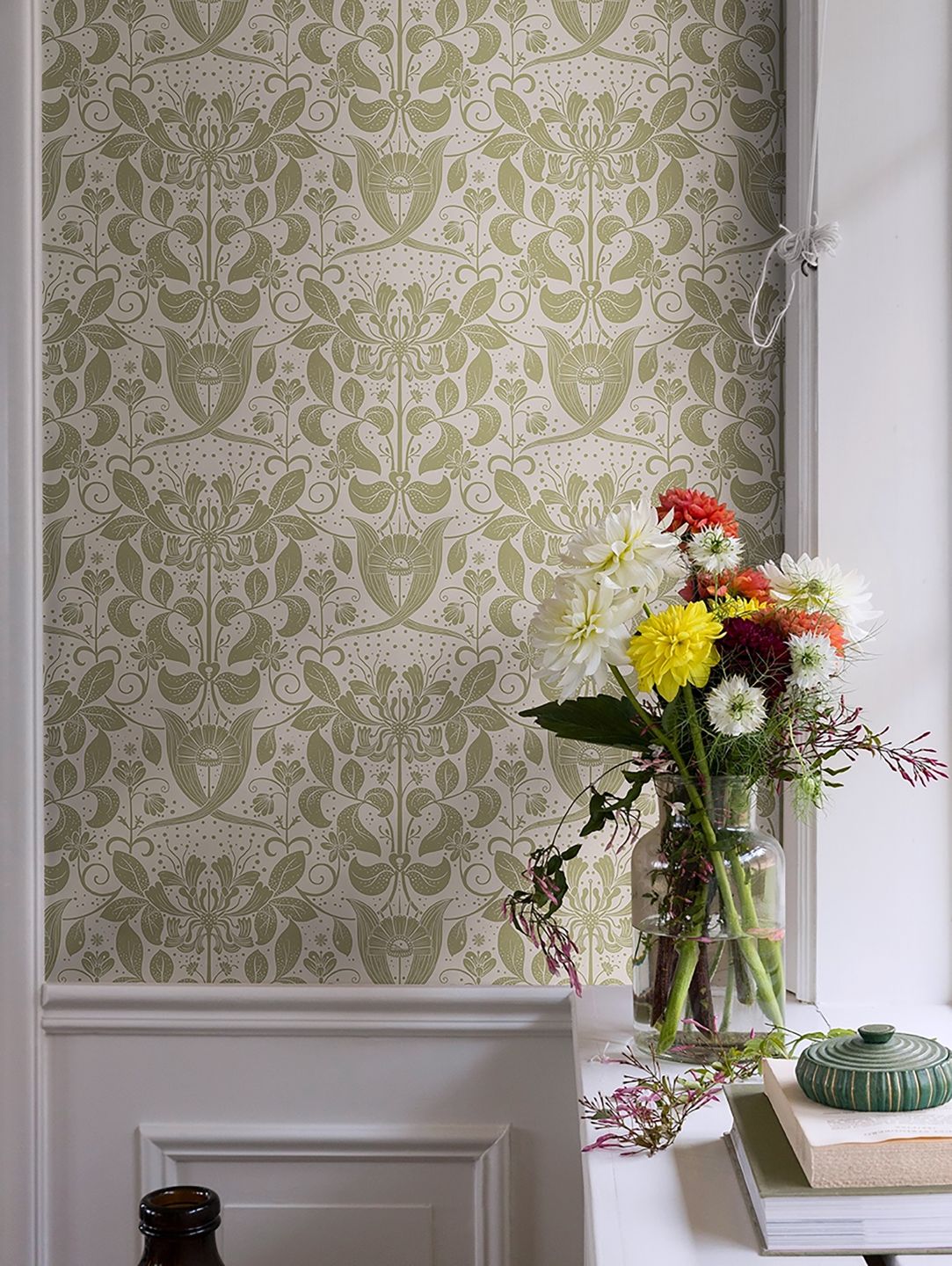  Oskari Cream White