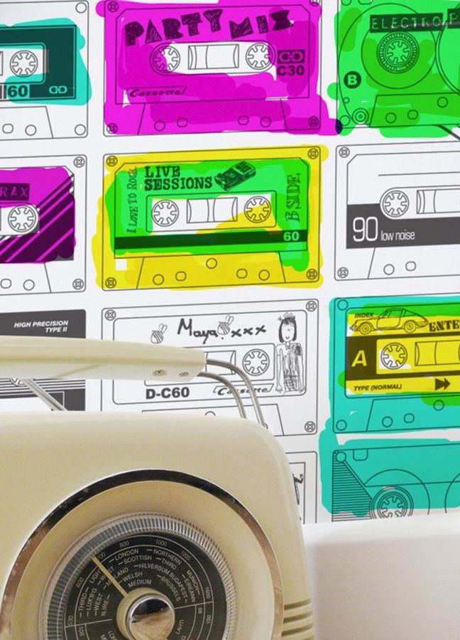  Stereo Nostalgia White